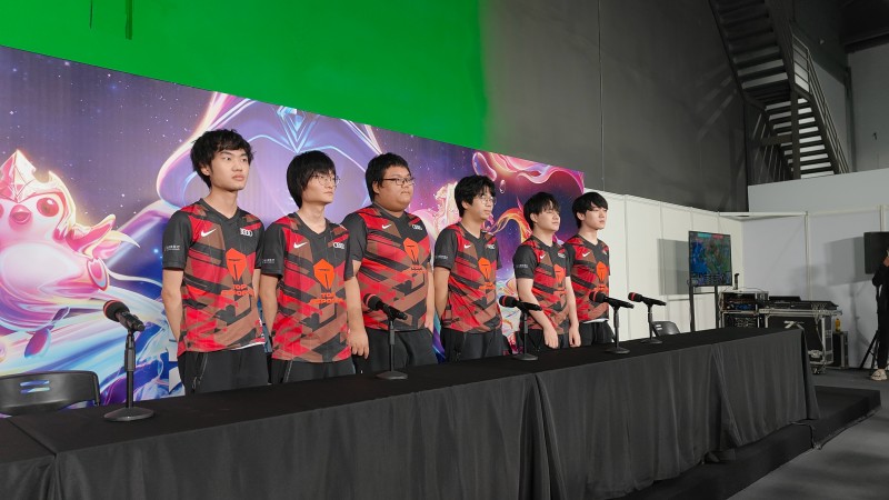 TES世界赛出征前群访 Wayward:想跟DK的Nuguri交手