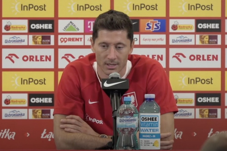 为什么莱万说在巴萨更容易获得金球奖?