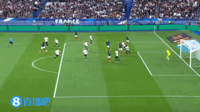 姆巴佩表现合集:孤身破万军展超巨范 兜射+左脚爆射彰射手本色