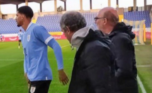 记者：阿劳霍将缺阵2-3周，球员希望赶上国家德比