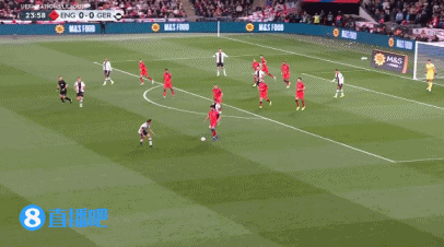 斯特林上半场两次好机会,打门都太正被特尔施特根化解