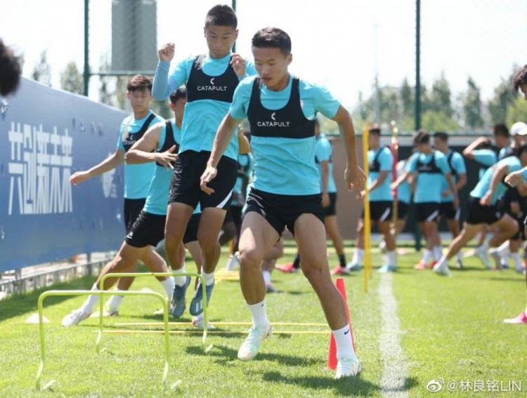 回归训练场,大连人球员林良铭晒照:开练!!