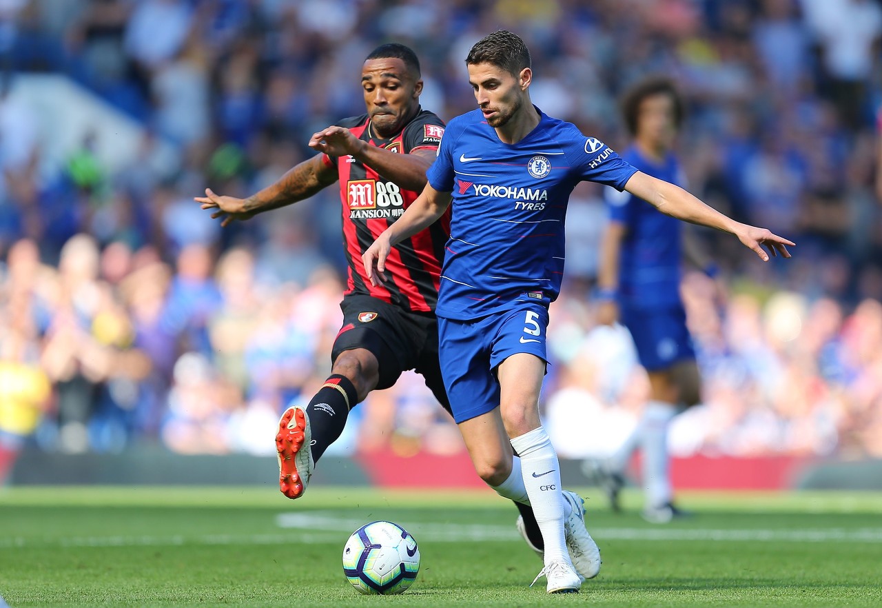 记者:若日尼奥的首要任务是续约,他和巴萨目前没有接触