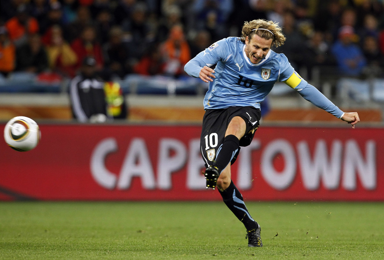 乌拉圭三大神锋:弗兰vs卡瓦尼vs苏亚雷斯 你更欣赏谁? 