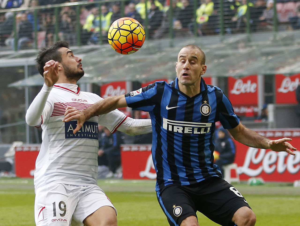 Tyc:身边人称帕拉西奥选择退役,不会再踢职业足球