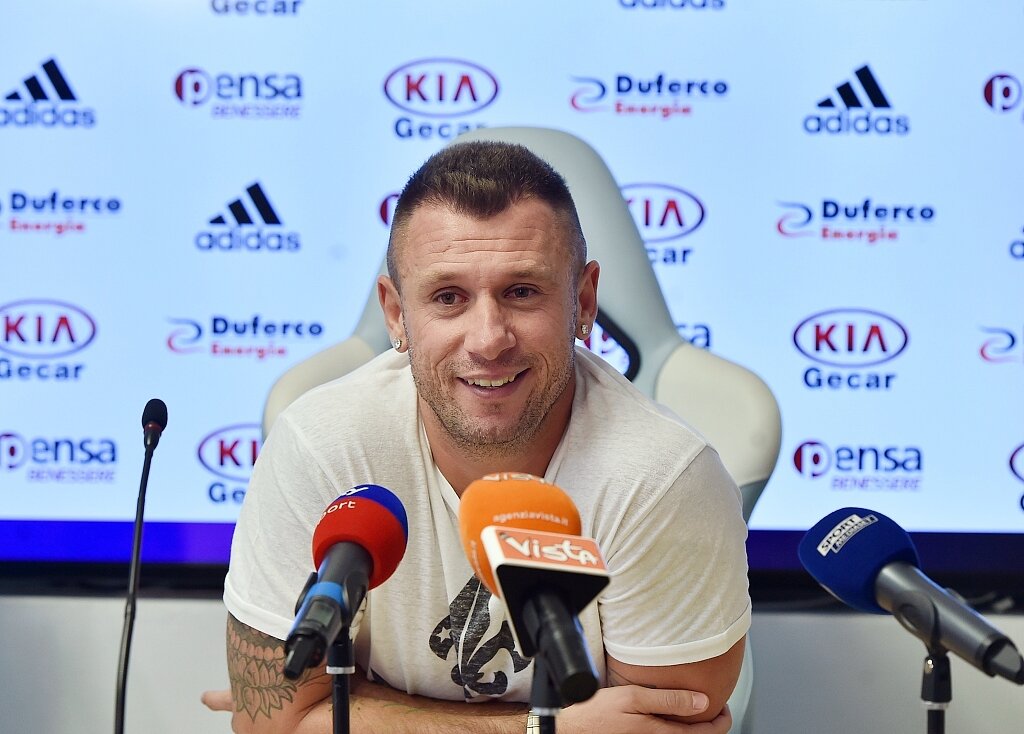 卡萨诺:巴斯托尼不是马尔蒂尼,国米应该给阿斯拉尼奥纳纳机会