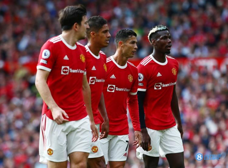 TA:2月份C罗告知朗尼克希望马奎尔替补,其他球员对此感到不适