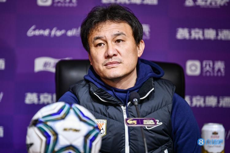 郝伟:贾德松大腿拉伤需要休息7天 郭田雨确实不在最佳状态