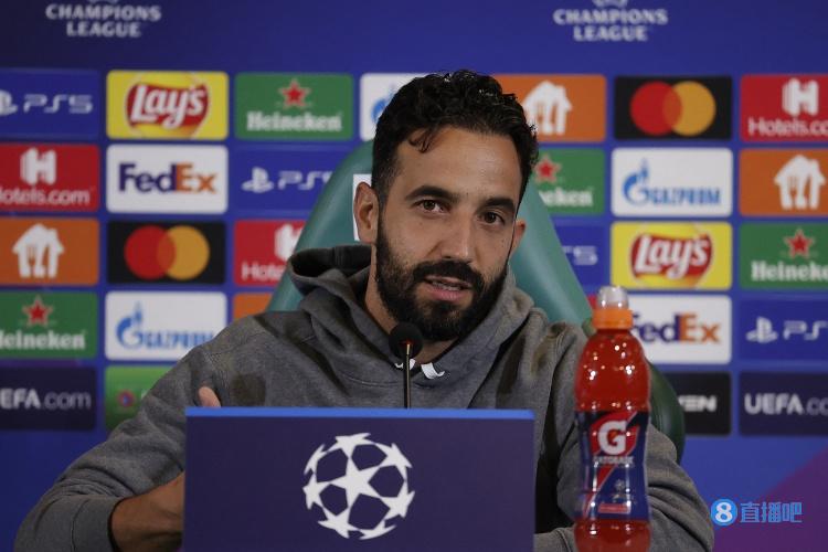 葡体主帅:每队都应至少一名日本球员,他们礼貌到每天道歉一千次