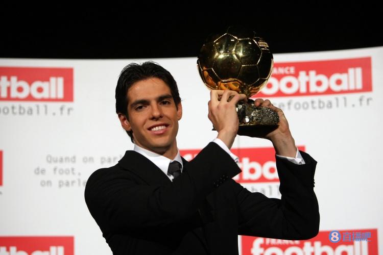 球星年鉴1982:卡卡巨星闪耀,三门将上榜,还记得梅阿查国王吗?