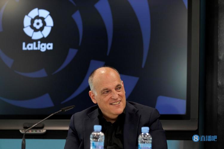 琼阿梅尼、莱万谁是更好的签约？特巴斯：琼阿梅尼