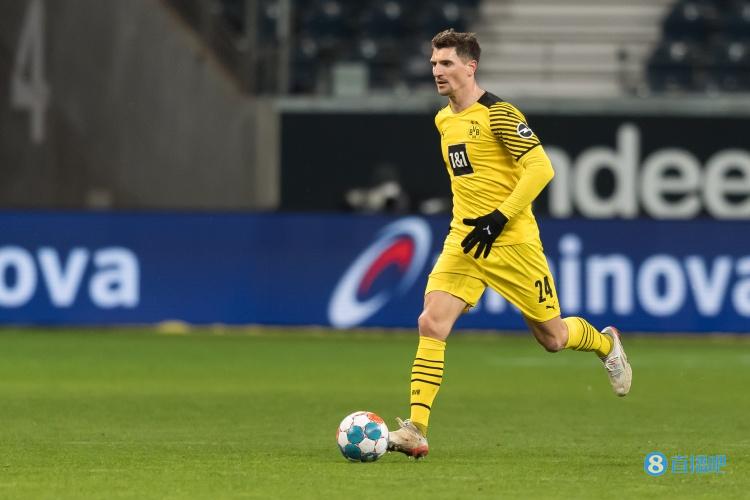 罗马诺:德斯特离队后,巴萨引援考虑J-阿劳霍&默尼耶&贝莱林