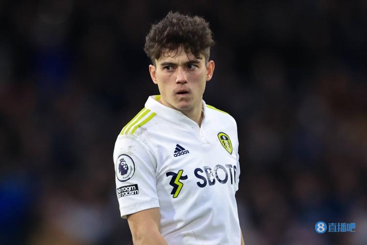 罗马诺:热刺有意丹尼尔-詹姆斯,雷吉隆租借马竞的转会已敲定