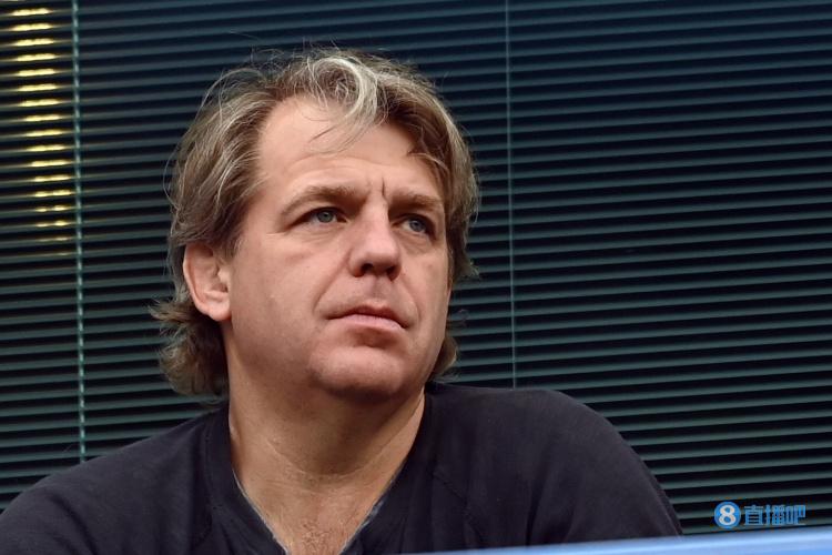 蓝军高层:詹姆斯能将身体与技术完美结合,他是俱乐部的巨额财富