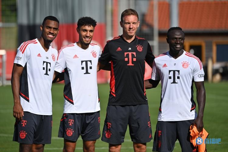 赫拉芬贝赫:想获得更多上场时间 穆勒为拜仁创造出很好的氛围