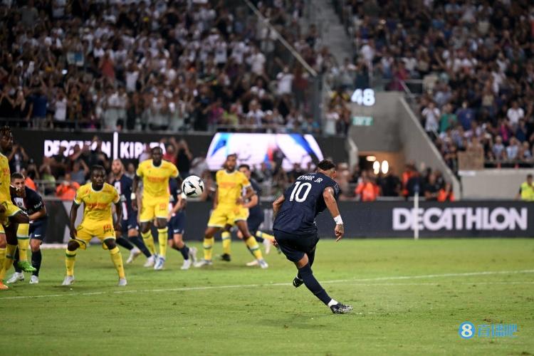 内马尔新赛季6场比赛均有进球,共计打进9球并有6次助攻