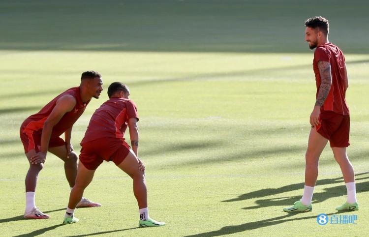 特莱斯谈离开曼联:这与我有望参加世界杯有关,我需要上场时间