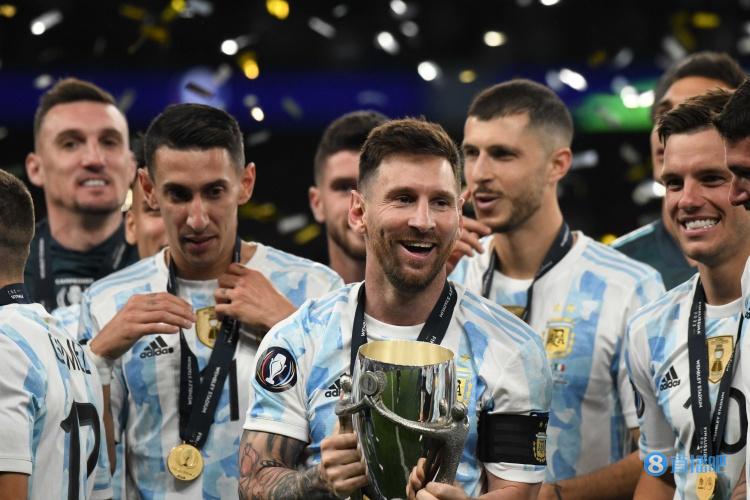 前阿根廷总统:我们有世界上最好的球员梅西,但我们仍批评他