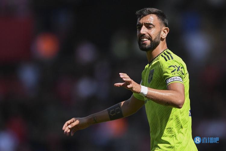 阿邦拉霍:C罗不在的时候B费表现更好,他看起来像场上的领袖