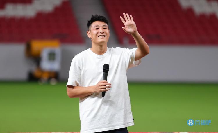 沪媒:武磊已参加海港合练,球队下场联赛何时踢暂未可知