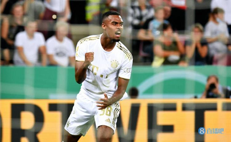 赫拉芬贝赫出场机会少?纳帅:中场竞争太激烈 他需要提升防守