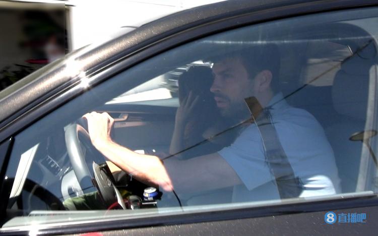 皮克分手前曾对夏奇拉表示:我被压垮了,需要些时间