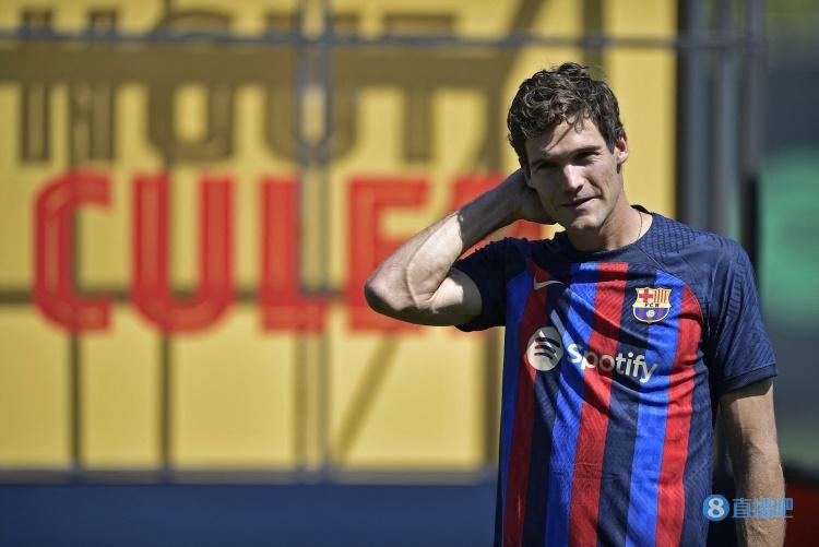 每体:如无意外,马科斯-阿隆索将与巴萨续约一年