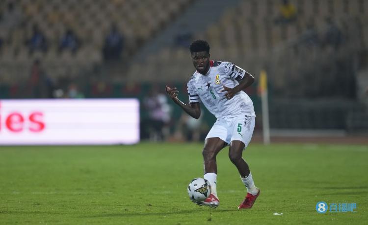 托马斯赛前热身受伤,被移除出加纳首发名单