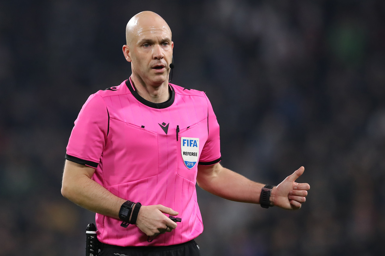 欧冠小组赛第一比赛日裁判安排:安东尼-泰勒将执法巴黎VS尤文
