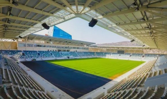 国安、泰山两队球员纷纷称赞日照国际足球中心:相当专业!