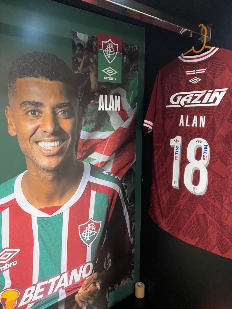 加盟弗鲁米嫩塞4个月后终于登场,归化国脚阿兰完成回归巴甲首秀