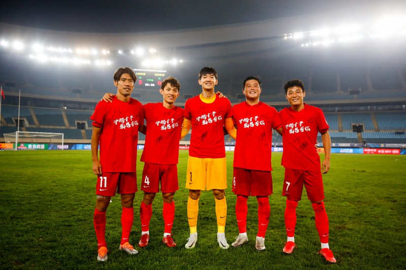 冲超十周年!十年前的少年们,愿一路披荆斩棘,绽放光华!?