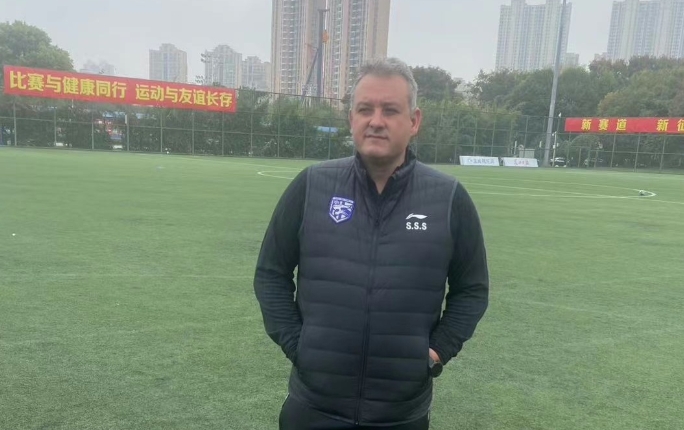 三镇预备队主帅告别:今年没输球,这是22年执教生涯中最短的一次