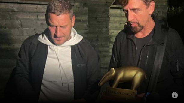 时运不顺,陷入离婚纠纷的托蒂获得金貘奖