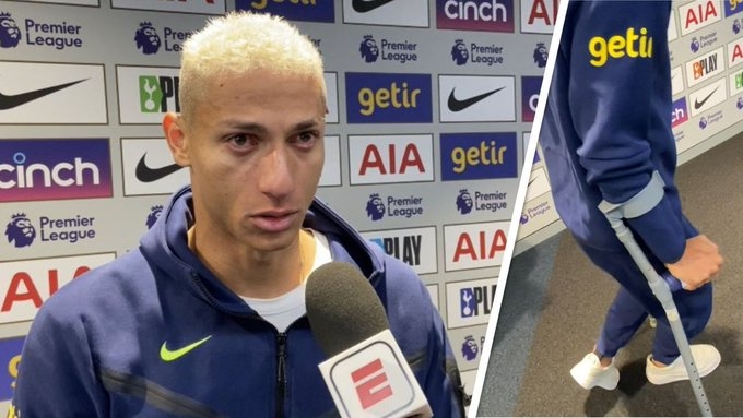 理查利森赛后落泪拄拐离开:下月就能圆梦世界杯,现在走路都疼