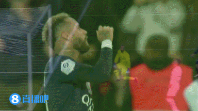 你好骚啊?内马尔进球后跳舞庆祝,舞姿相当风骚?