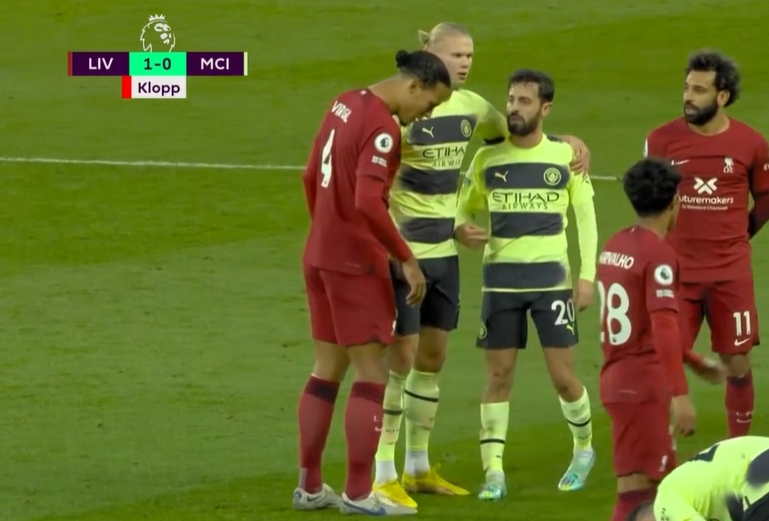 萨拉赫与B席爆发冲突,哈兰德“出头”劝架!