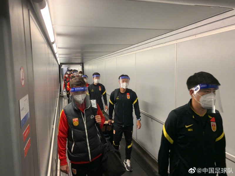 U21国足结束84天克罗地亚拉练,全体抵达海口驻地酒店开始隔离