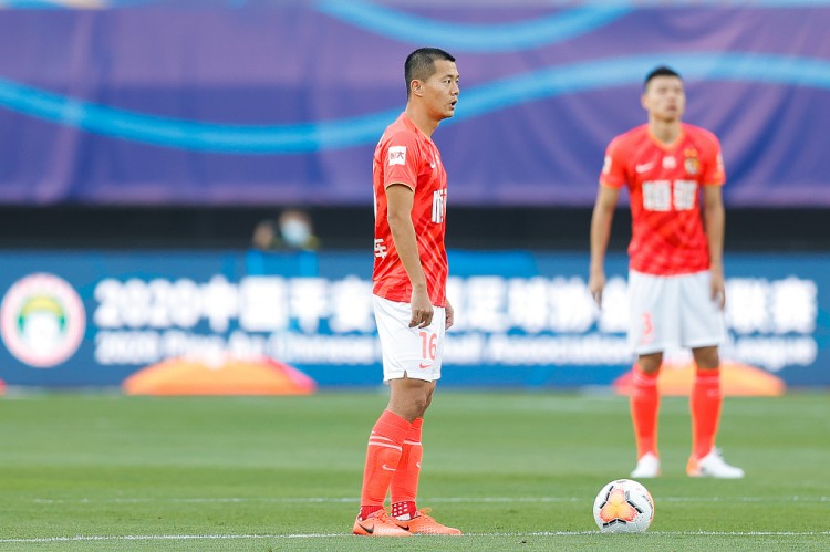 广州队今日迎开放日,教练组成员黄博文、张成林加入训练