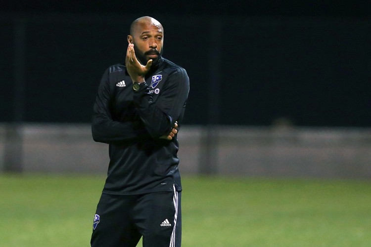 亨利:我知道姆巴佩最佳位置在左路,但有时需要为球队做出牺牲