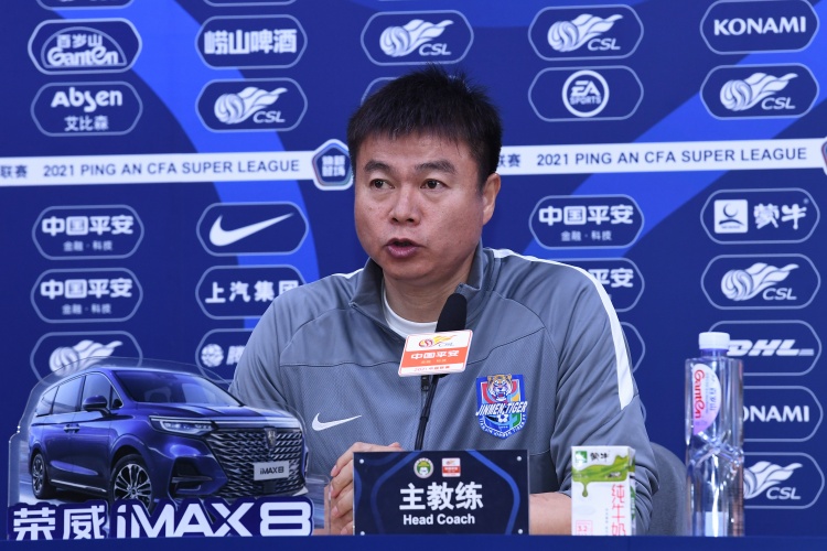 于根伟:三天备战时间有些紧,希望津门虎球员以饱满状态踢三镇