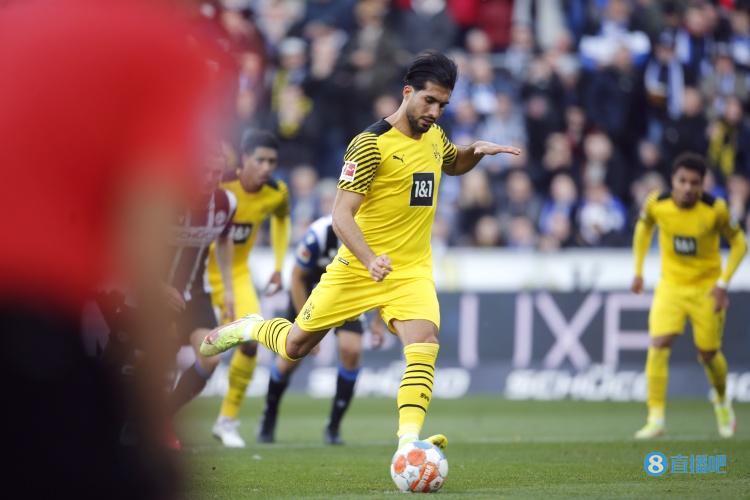 埃姆雷-詹:我与胡梅尔斯性格不同,我更喜欢在内部讨论球队不足