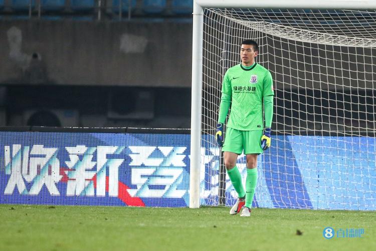 沪媒:马镇、朱建荣曾受过非议,本赛季让外界重新认识自己能力