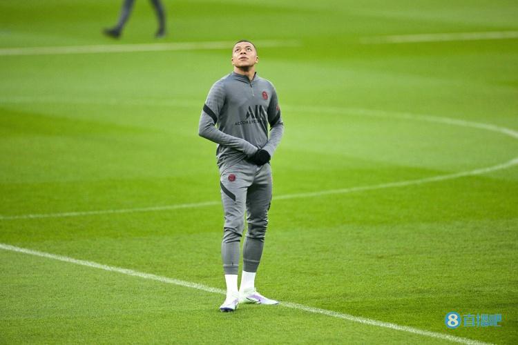 巴黎人报:姆巴佩担心巴黎本赛季在欧冠中没机会打出有尊严的表现