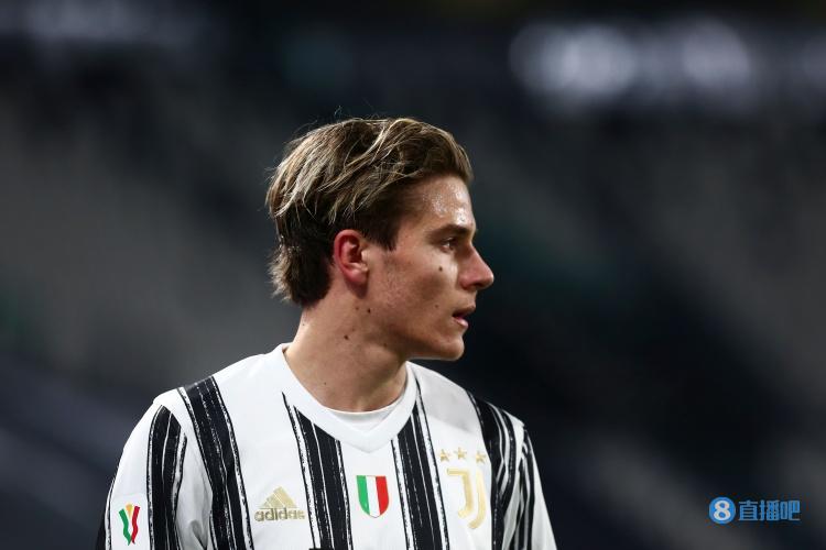 意媒:法乔利本赛季在尤文仅出场4次,萨勒尼塔纳等队想冬窗引进