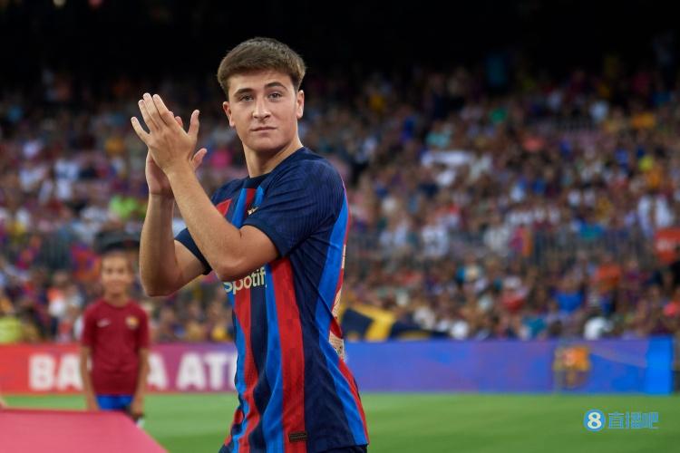 托雷谈西甲首秀:在巴萨的出场时间都很宝贵 哈维让我踢得轻松些