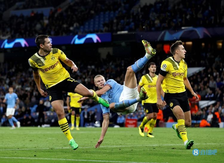 哈兰德在多特&曼城生涯91场欧冠及联赛中,有35场至少打进两球