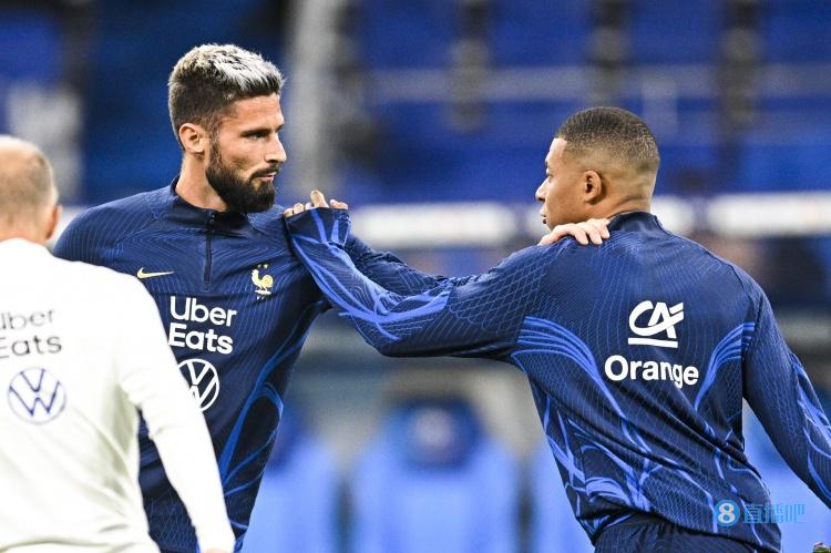 吉鲁:我与姆巴佩在场上关系正常 对在切尔西的成就感到满意