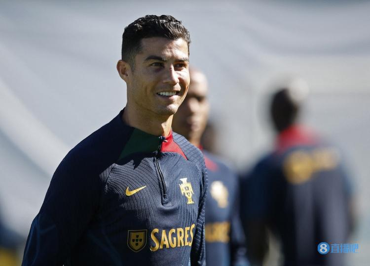 达尼洛、瓦拉内、萨哈声援C罗:他正经历困难,但永远都是最佳