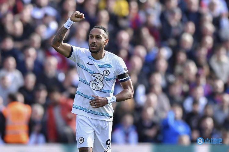 时隔334天,奥巴梅扬代表切尔西打进重返英超首个进球